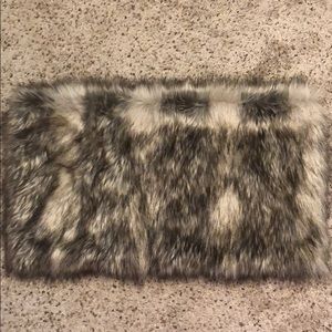 Faux Fur Shoulder Cover